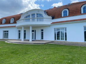 Diamond House